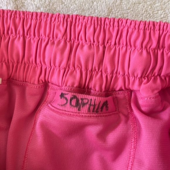 Lululemon Hotty Hot 4” Pink Shorts - Picture 4 of 4